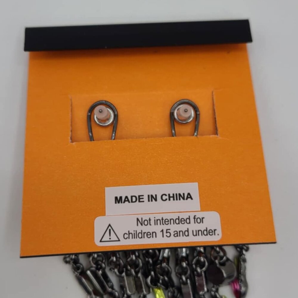 Betsey Johnson Green Witches Skeleton Hands Drop Earrings NWT!  NEW! - Picture 7 of 7